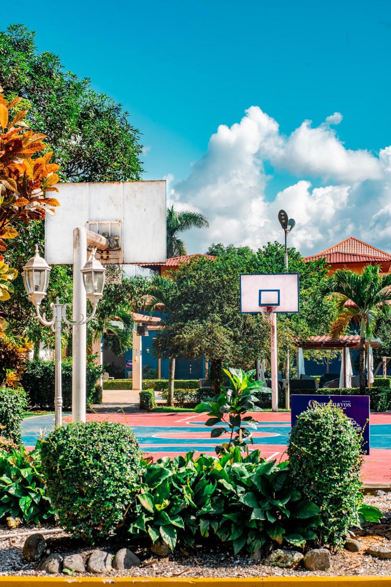Guacamayos Hotel Bonao Zewnętrze zdjęcie